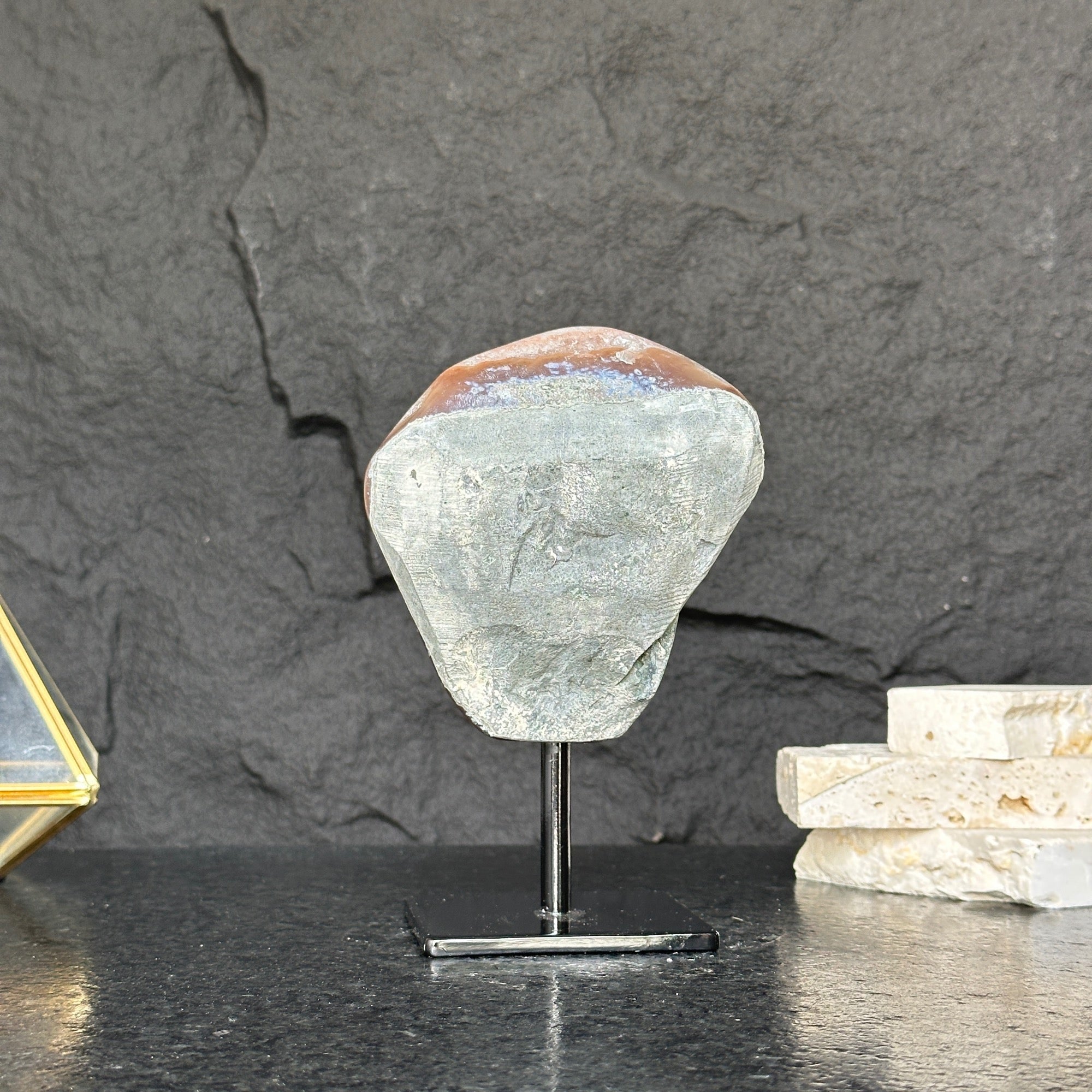 quartz crystal back
