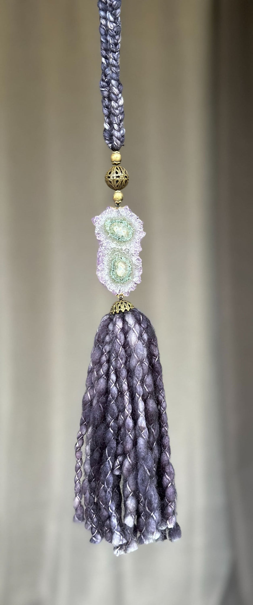 Wool Tassels with Amethyst Crystal Stalactite for Boho Decoration, Wall Hanging Tassels, Natural Merino Wool and Crystals Garland